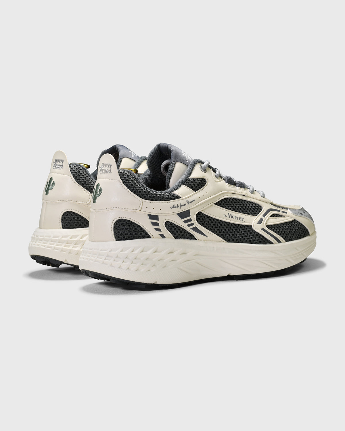 the mercer brand sneaker the re-run max cactus white with black grey details fully vegan