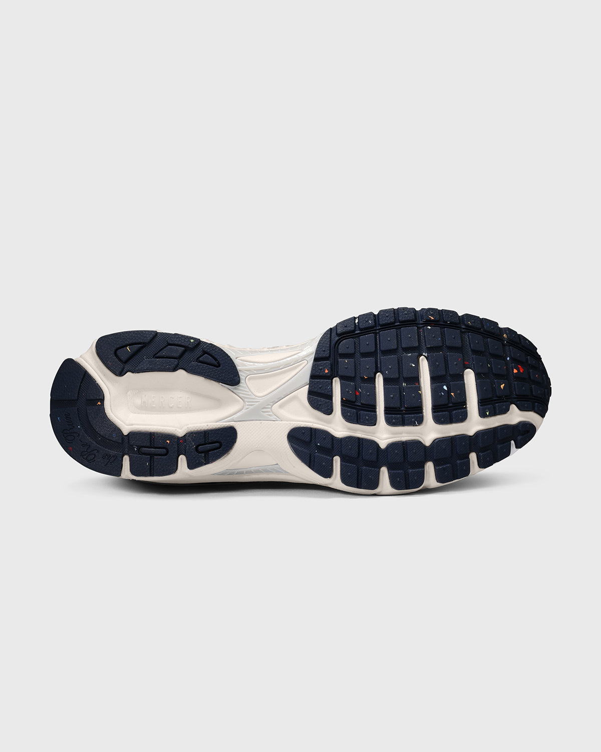 the mercer brand sneaker the re-run speed silver with navy details fully vegan sneaker