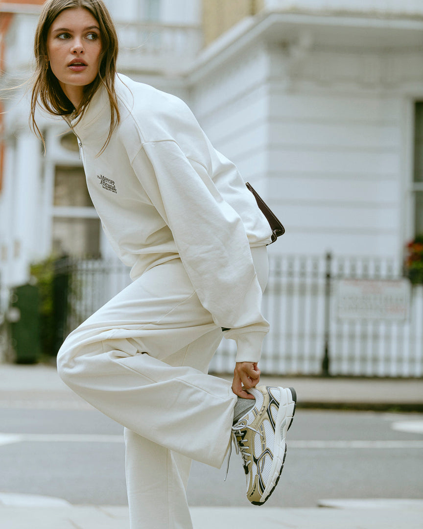 The Mercer Brand re-run sneaker speed gold with black details product photo side