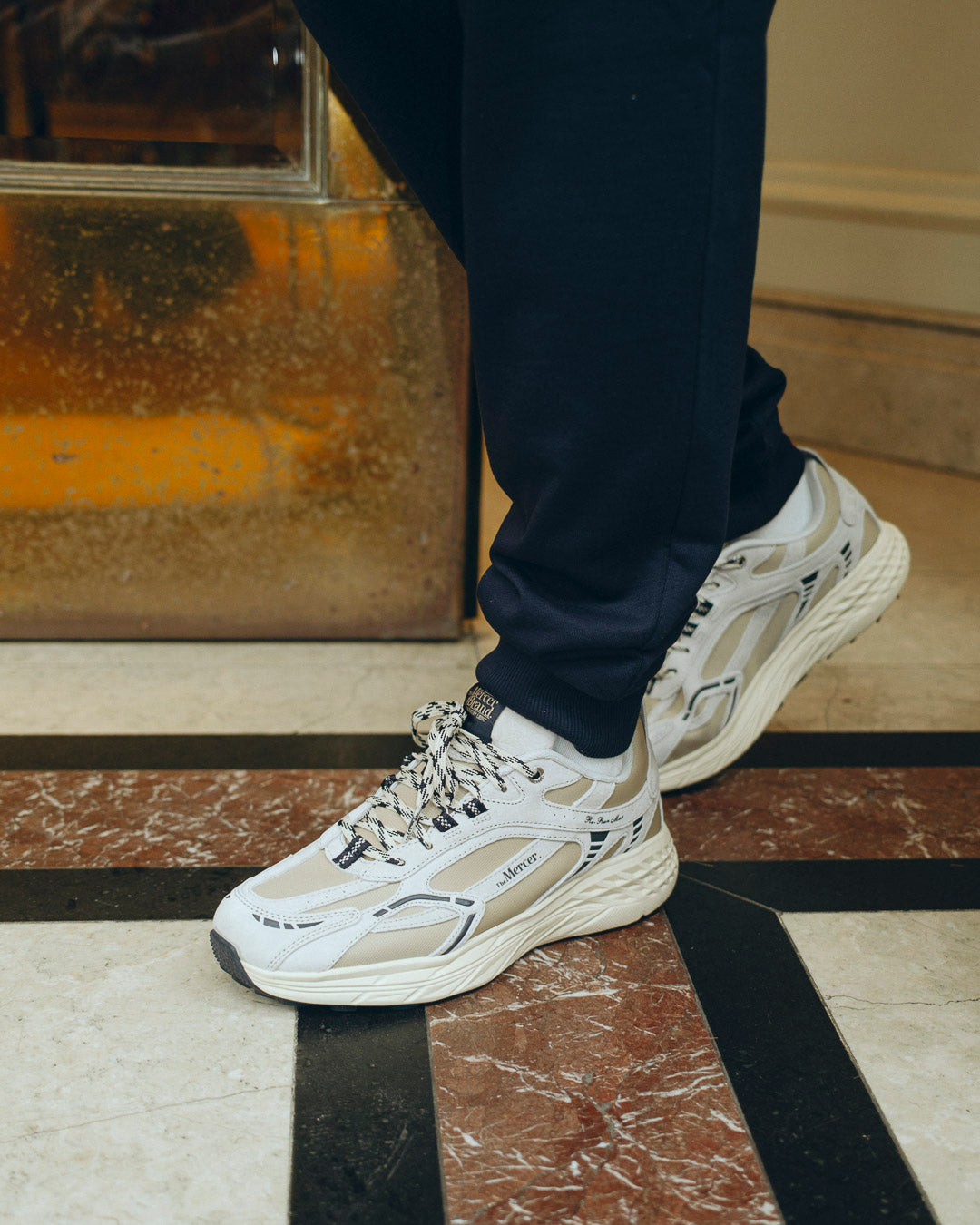 the mercer brand sneaker the re-run max nubuck sand with dark details