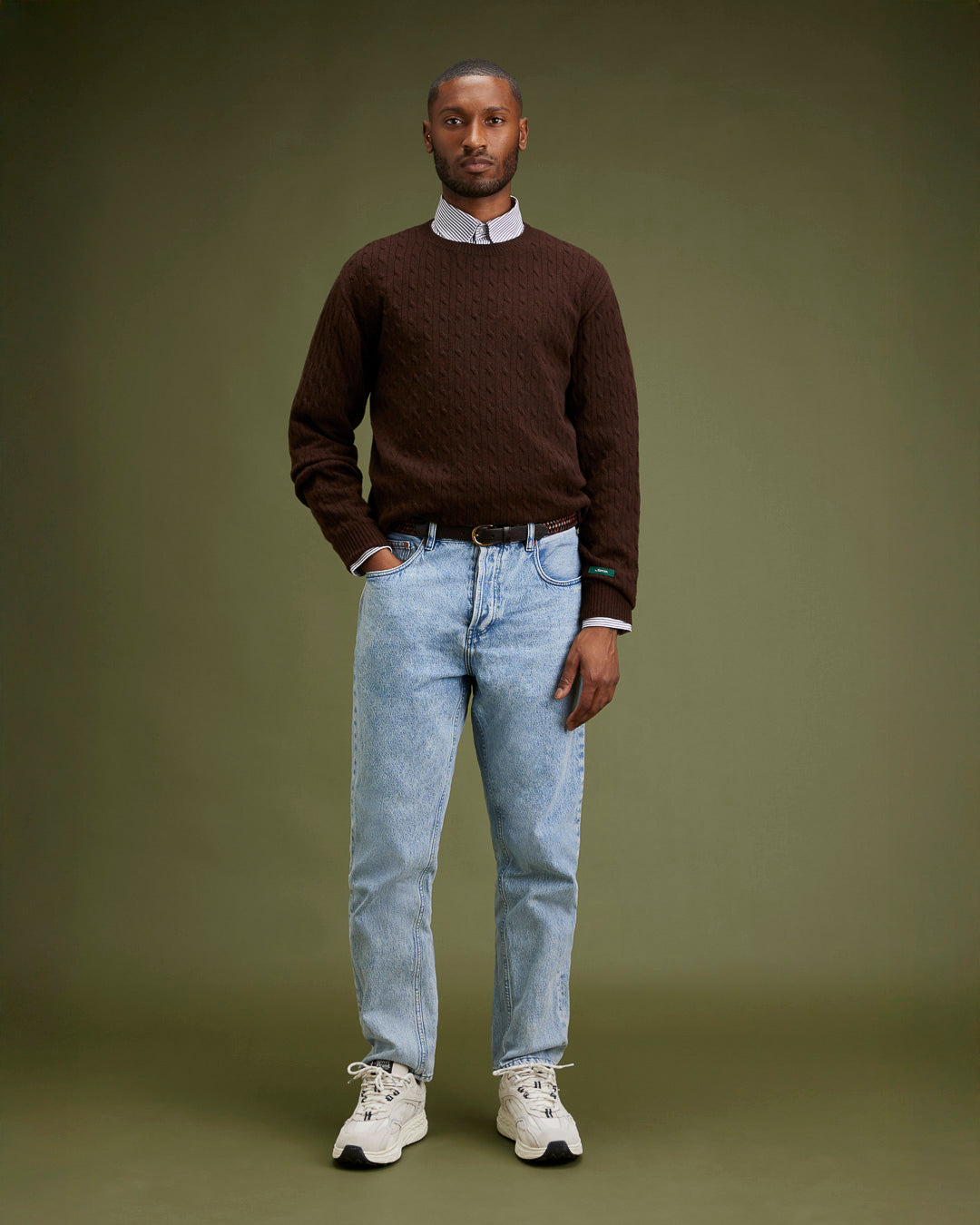 the re-run max suede with brown details product photo