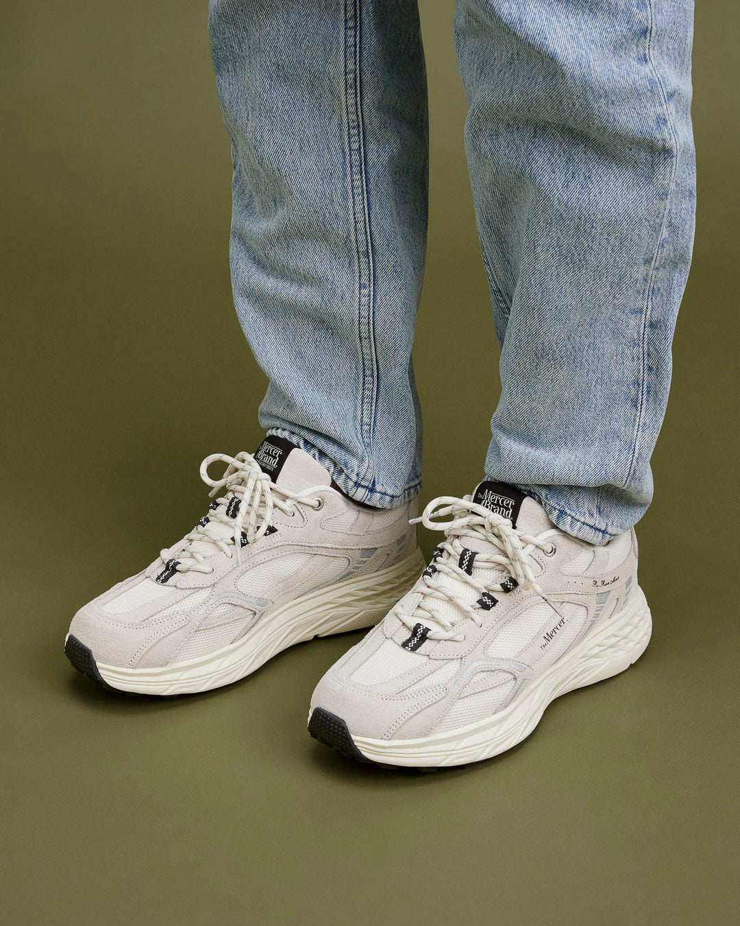 the re-run max suede with brown details product photo