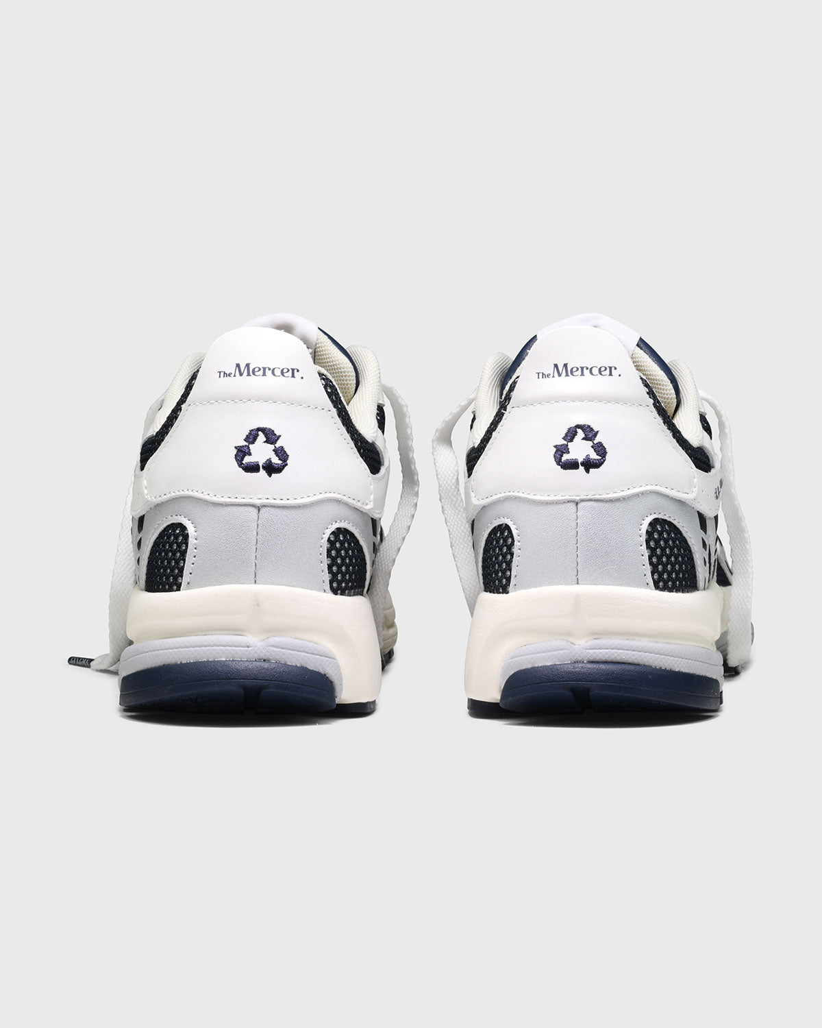 The Re-Run White Silver | White/Blue