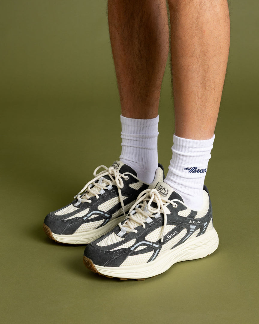 The Re-Run Max | Antracite