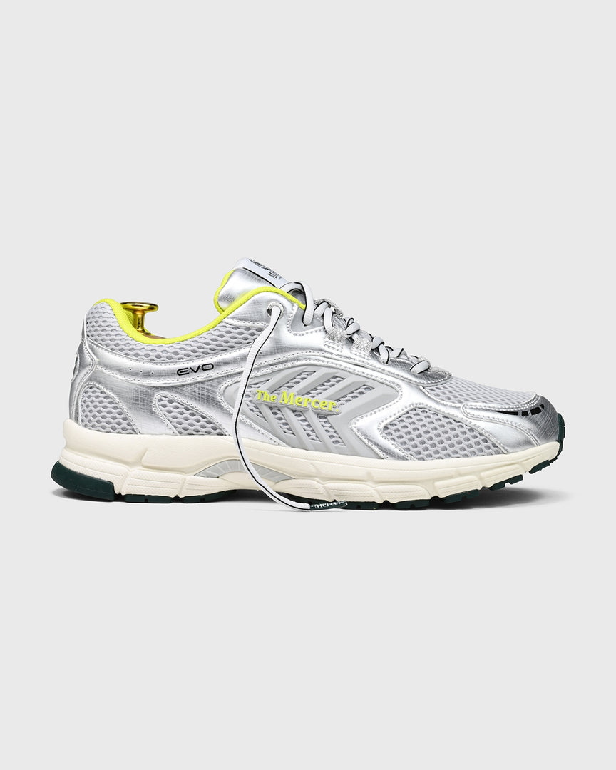 The Re-Run Evo product shot in silver with yellow detail