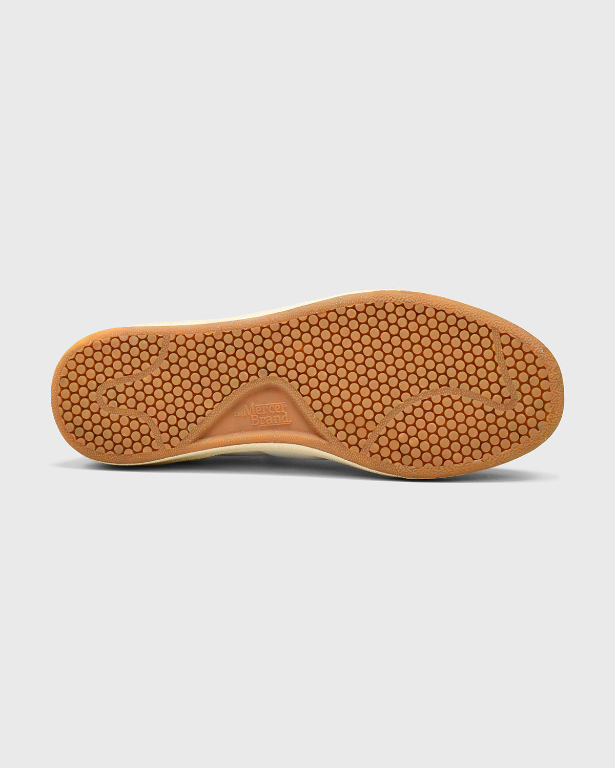 Product photo of the underside of the sole of The Re-tennis in white.