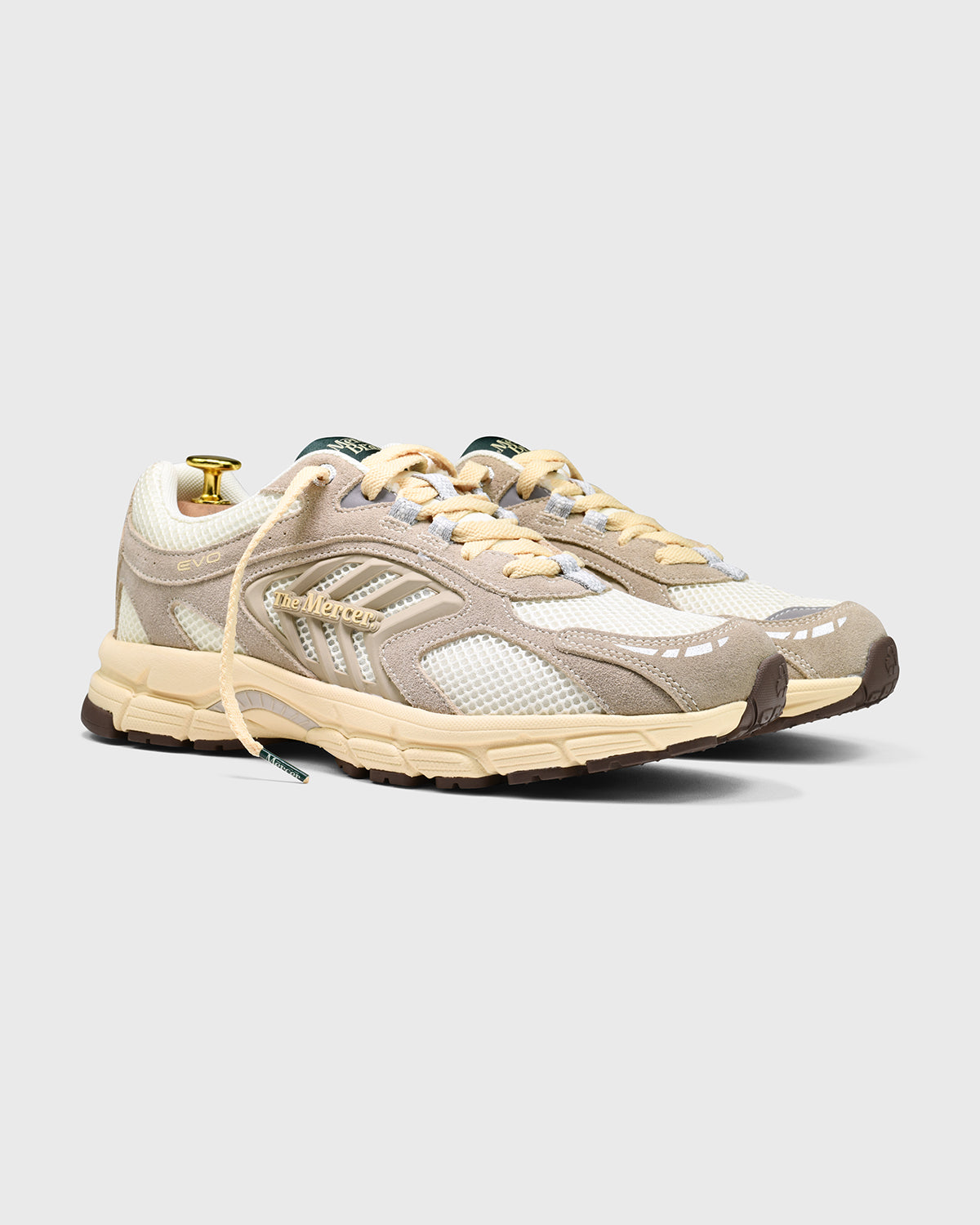 Product photo showing the side of the Re-Run New York in the color Sand.