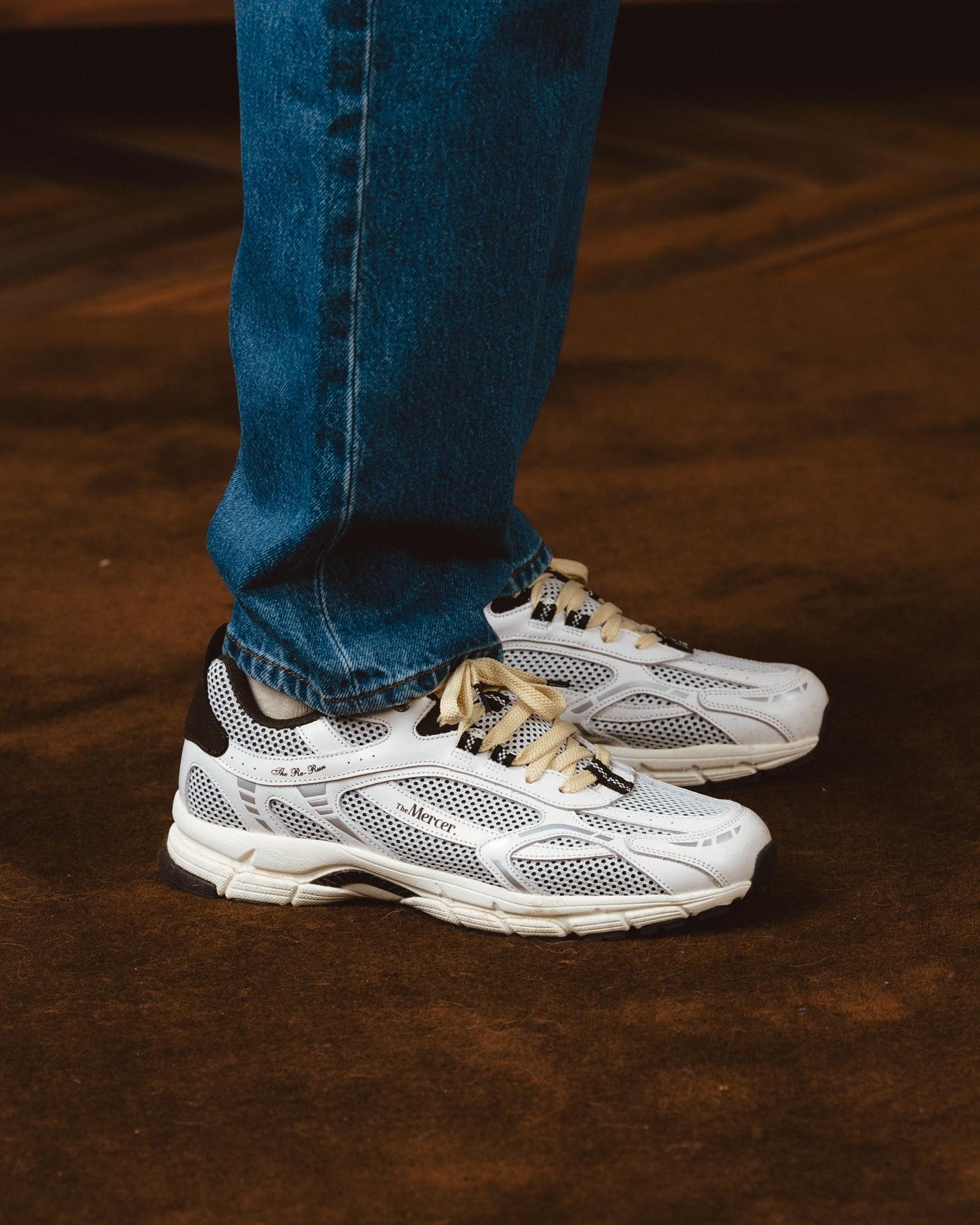 The Re-Run Flag | White/Brown