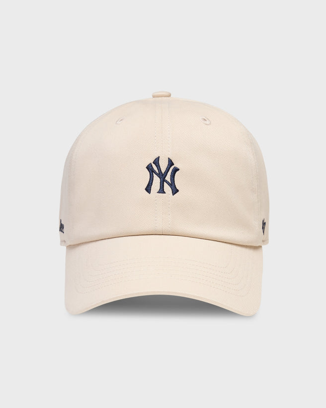 Product photo of the front of a The Mercer brand x New York Yankees x 47 cap in offwhite