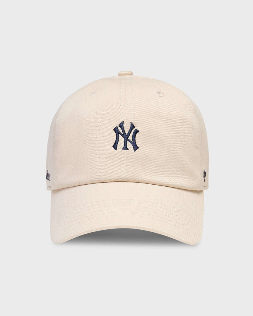 Product photo of the front of a The Mercer brand x New York Yankees x 47 cap in offwhite