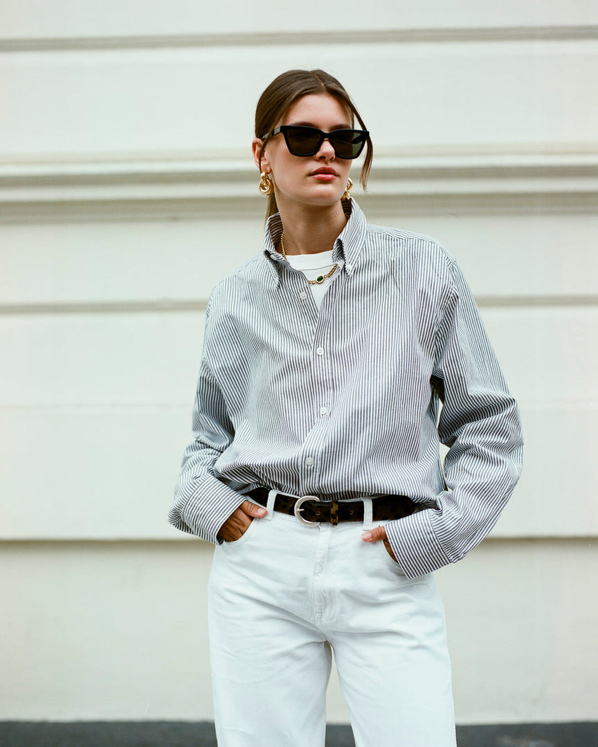 the mercer brand Oxford white brown product photo front