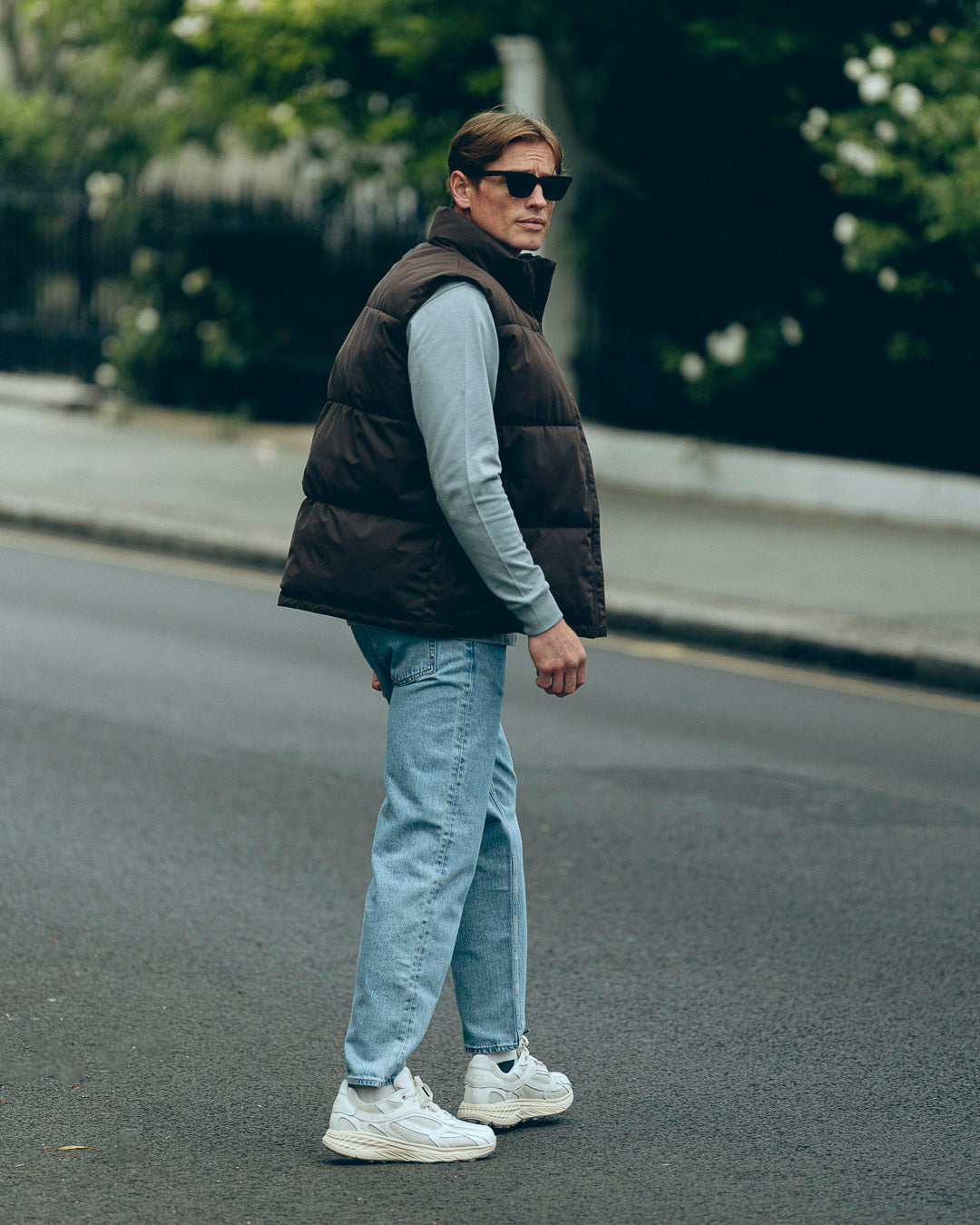 the mercer brand bodywarmer brown product photo front