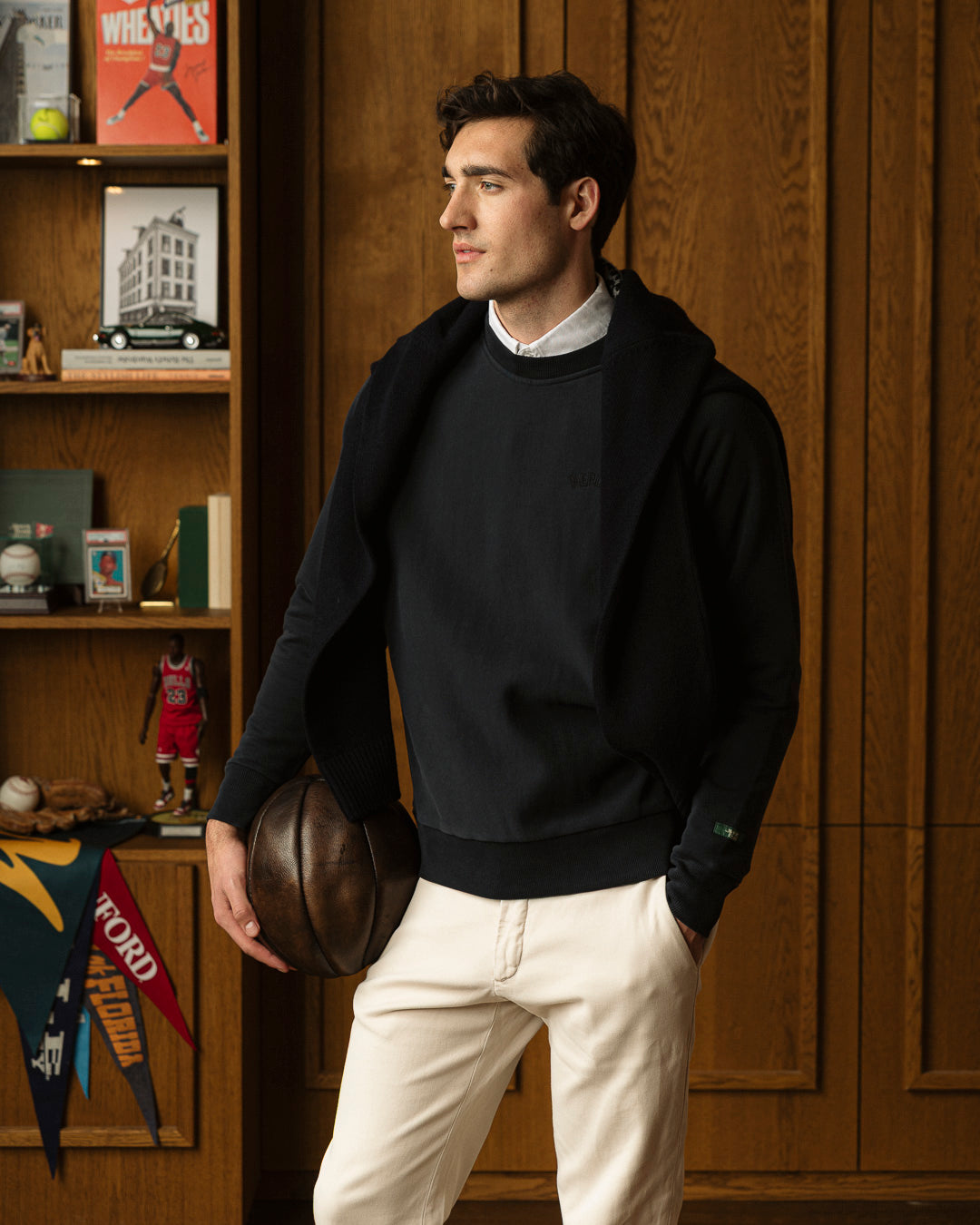 The Mercer Raglan Sweater | Navy