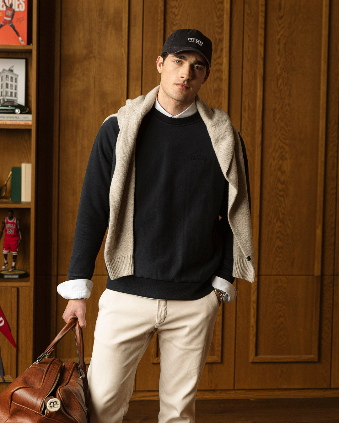 The Mercer Raglan Sweater | Navy